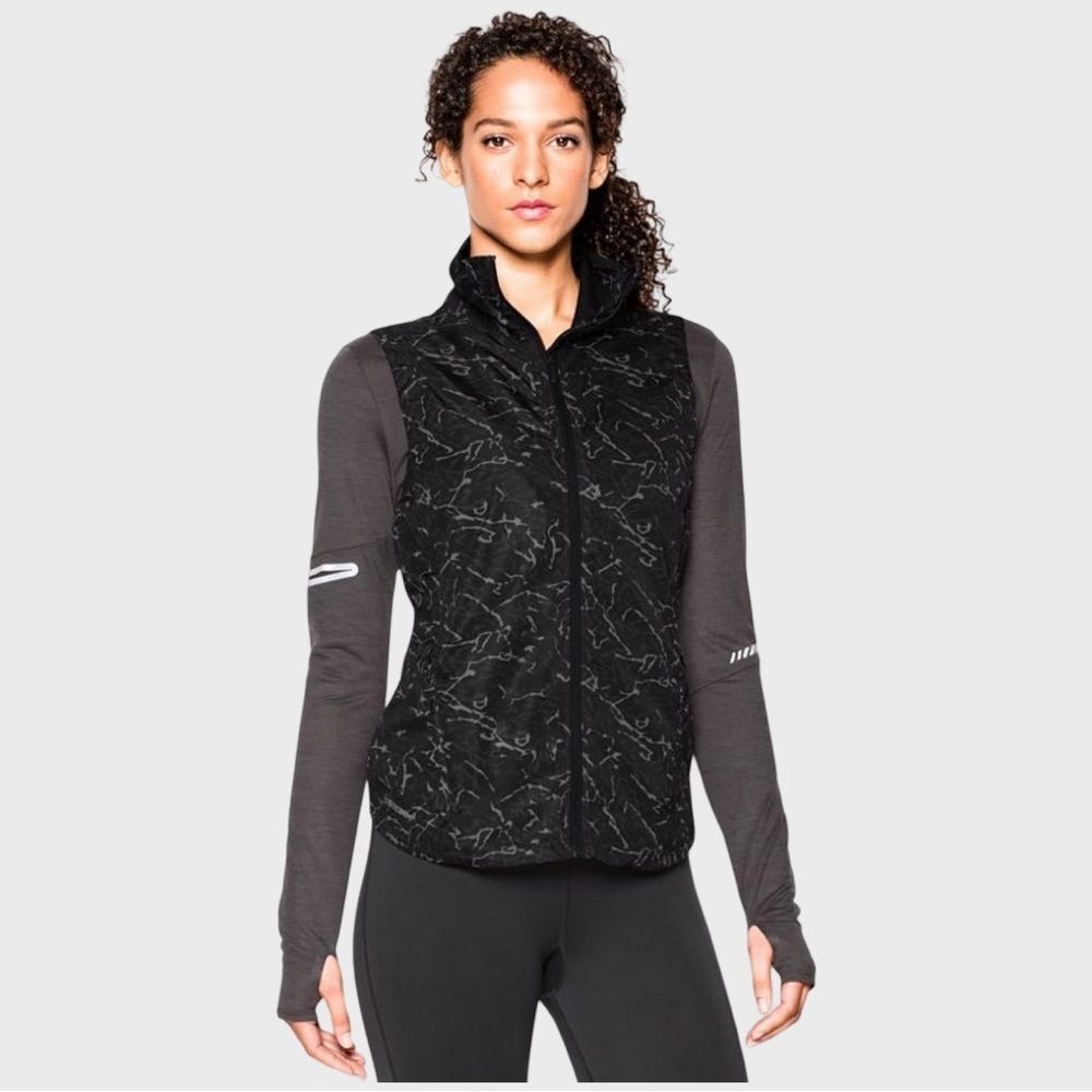 Under Armour Women's Print Layered Up Storm Vest In Black/White | Large
